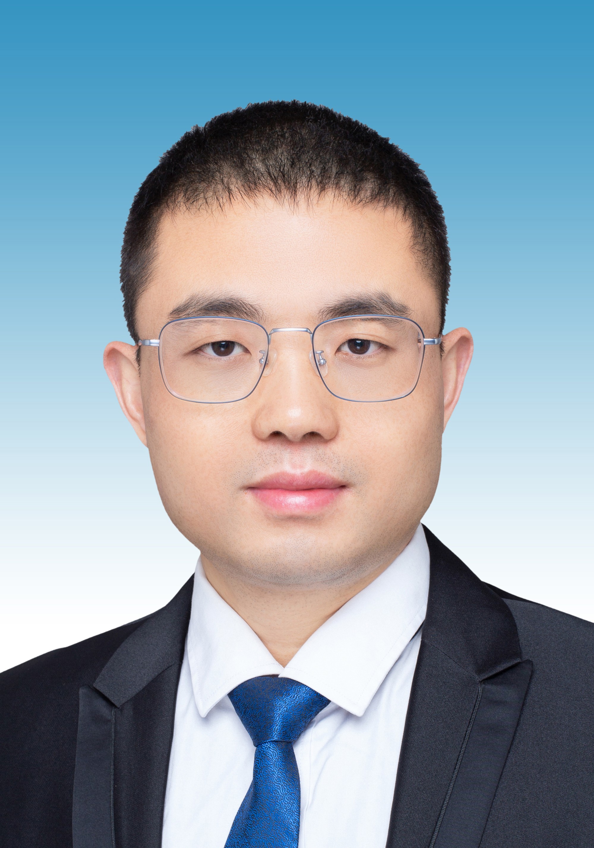 总会计师  肖振业