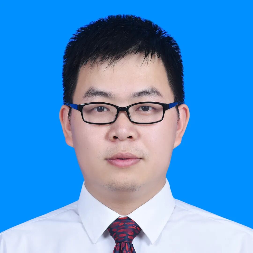 陈龙.jpg