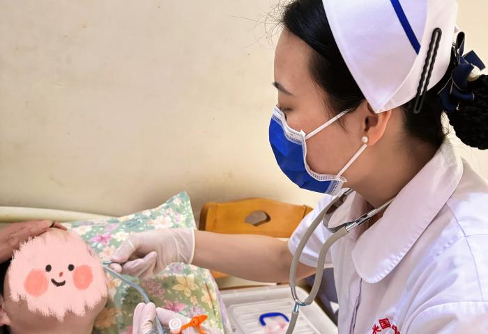一触即解，专业护理上门——让关爱无须等待