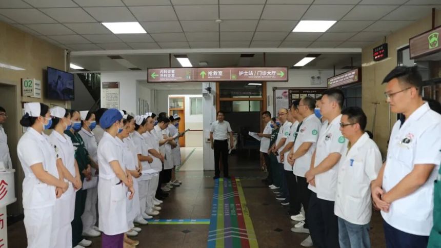 以练促战，守护生命，兴国县中医院开展多发创伤急救应急演练